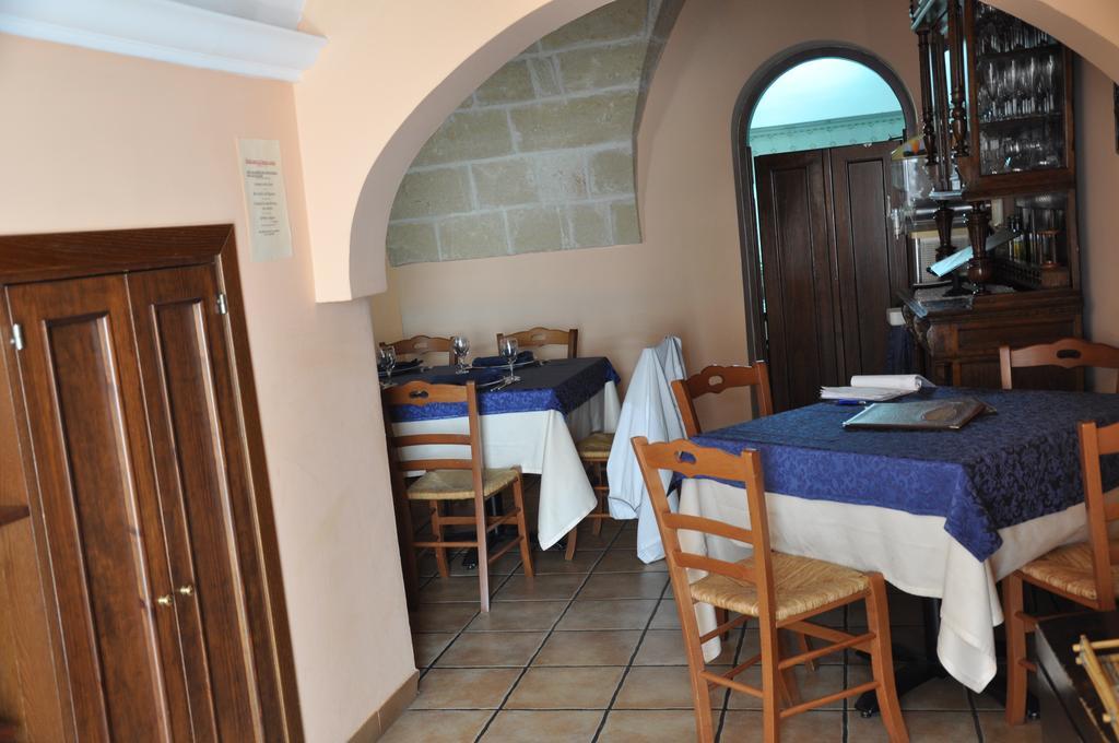 Al Borgo Antico Ristorante E B&B Crispiano Dış mekan fotoğraf